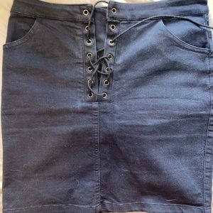 Women’s Forever 21 skirt